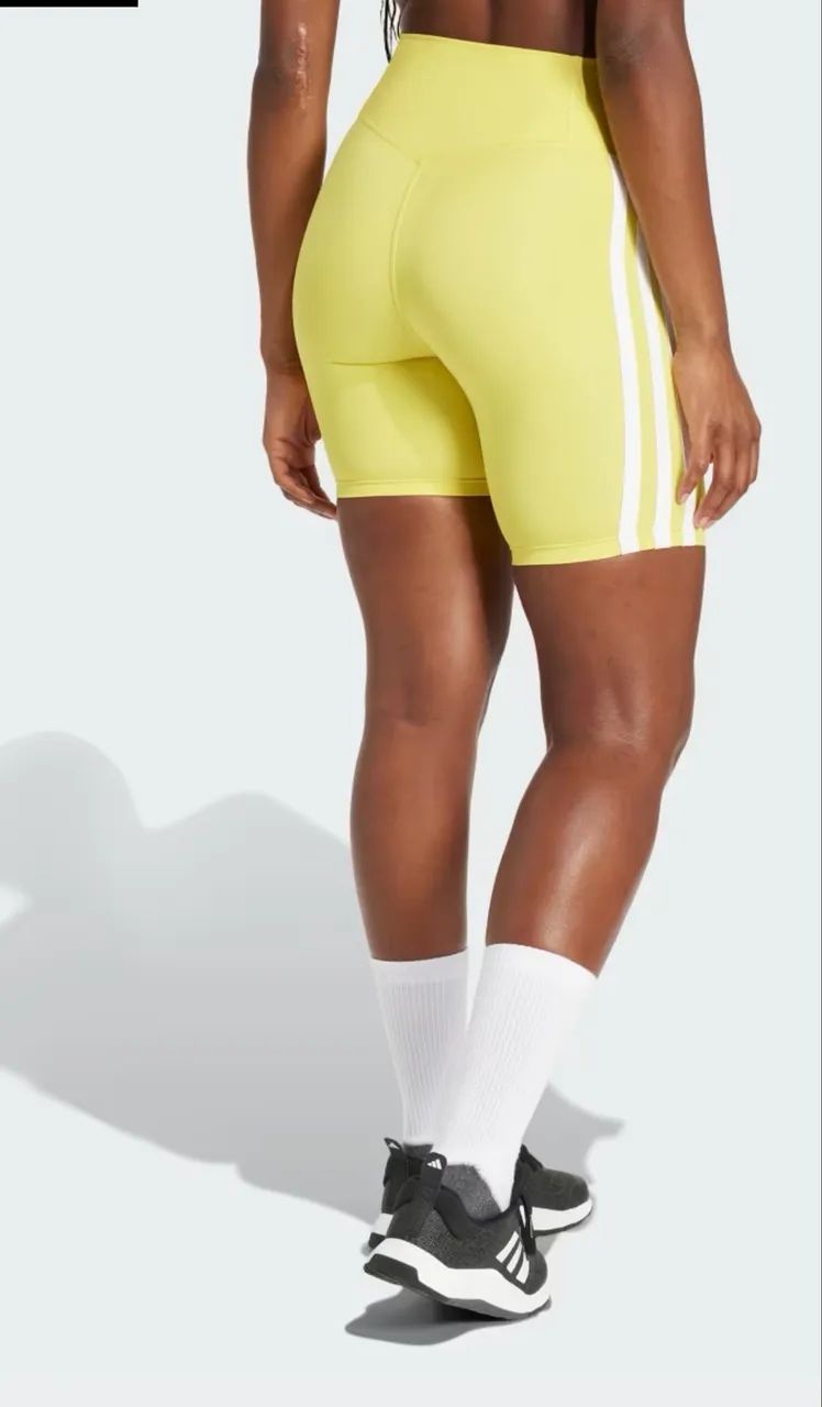 Short Adidas 3 listras usada 3x - Foto 2