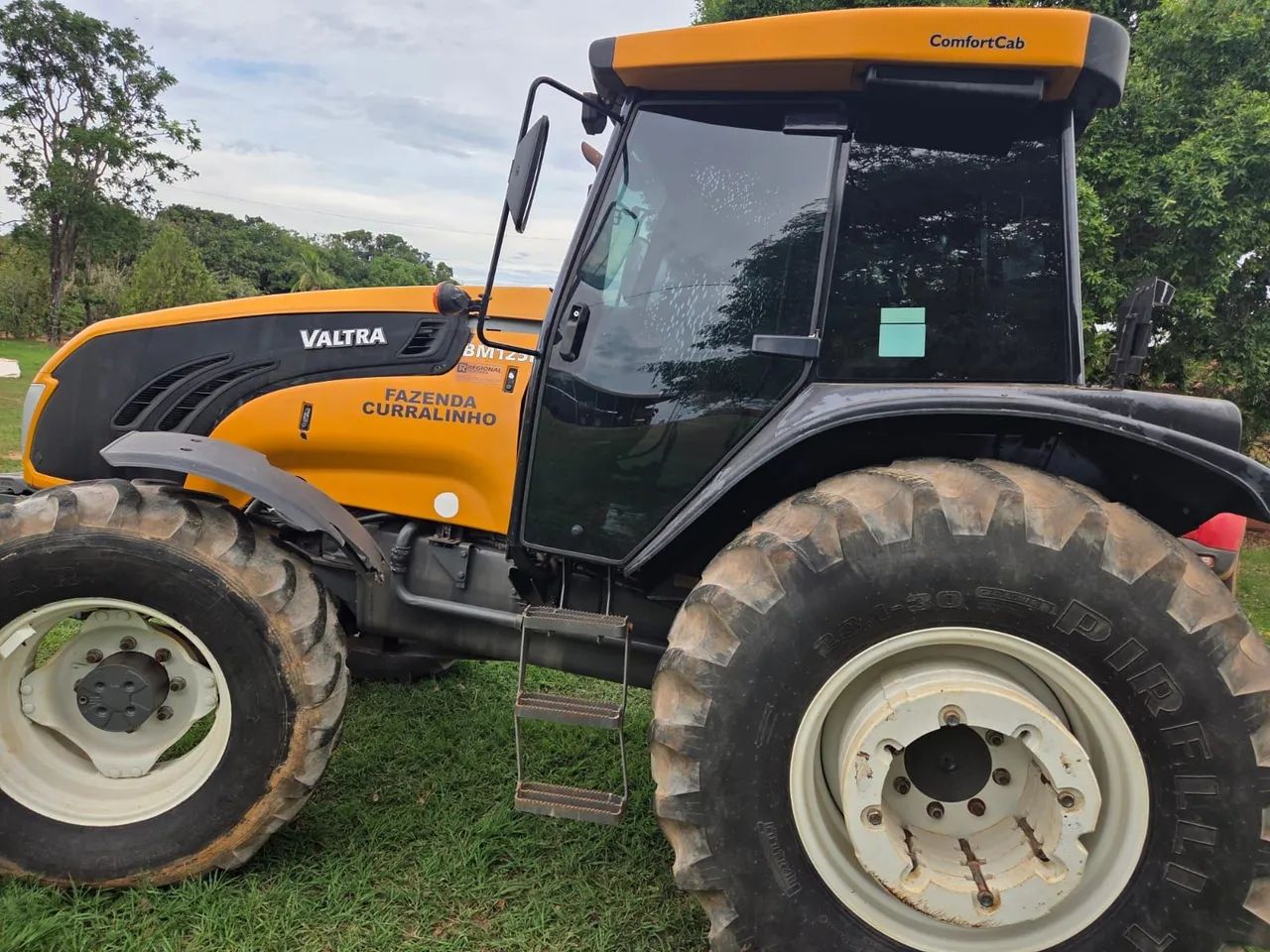 Trator Valtra  - Foto 2