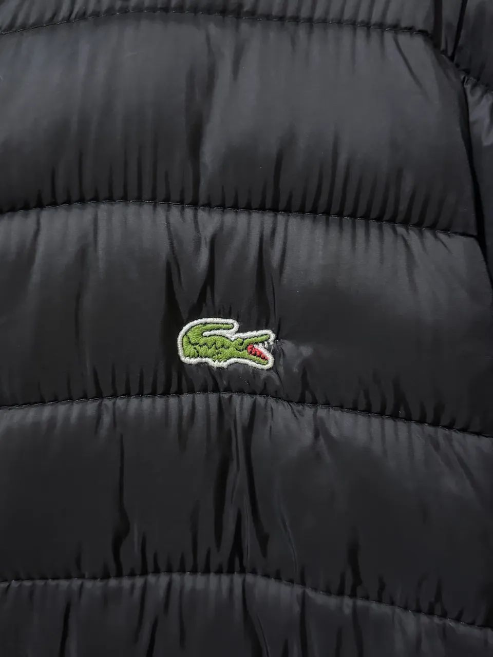 Blusa de frio da Lacoste preta , com touca removível - Foto 3