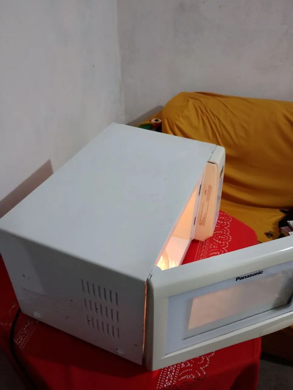 Microondas 20 litros semi novo  - Foto 5