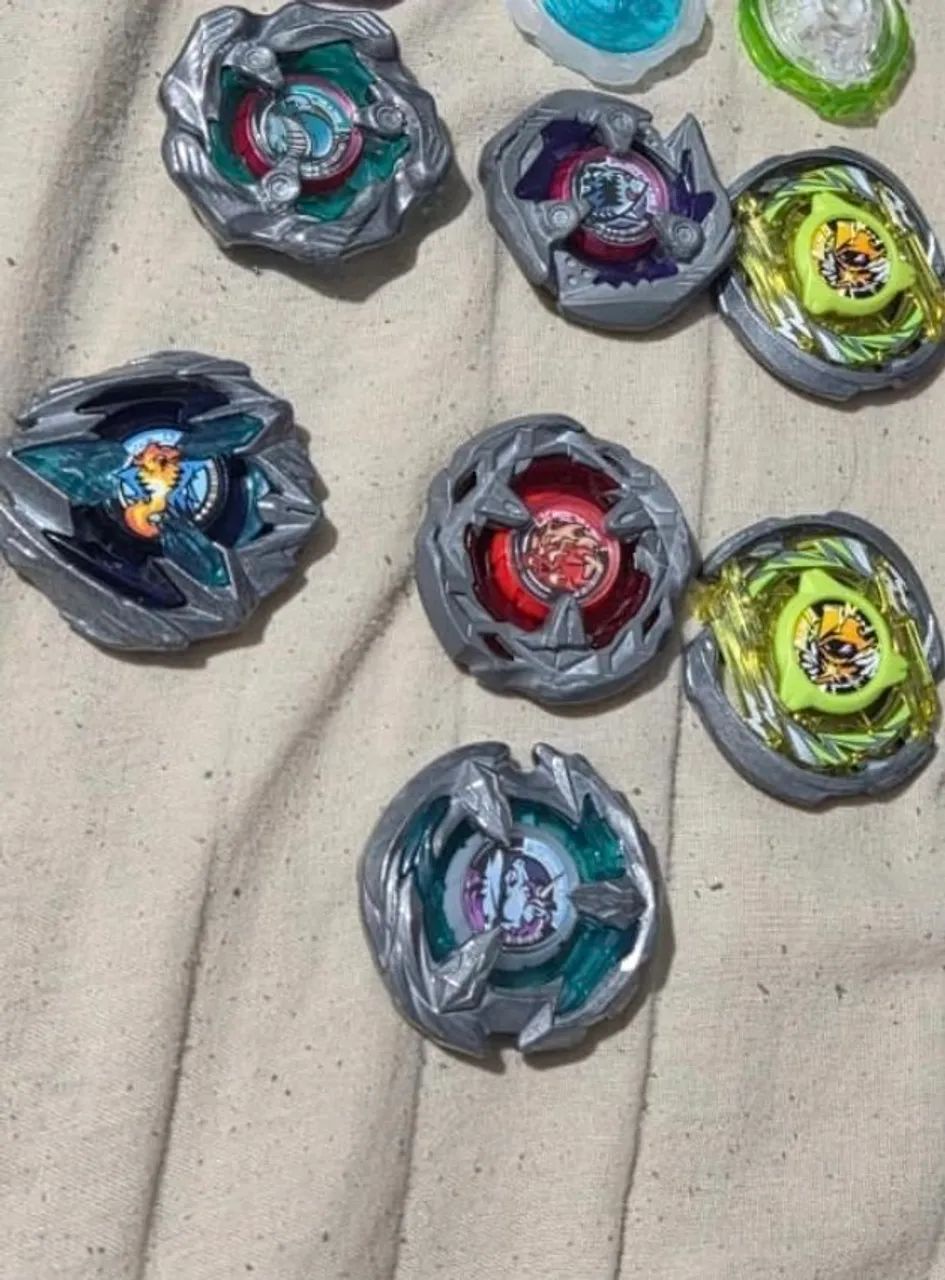 LOTE BEYBLADE X - Foto 2