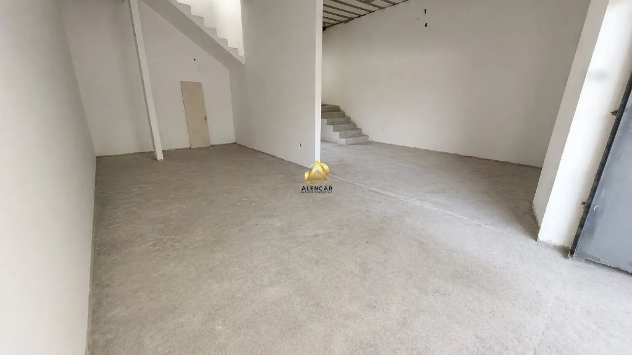 DUAS LOJAS COMERCIAIS COM 130M² PARA LOCAÇÃO NA PRAIA DO SUÁ  VITÓRIA/ES