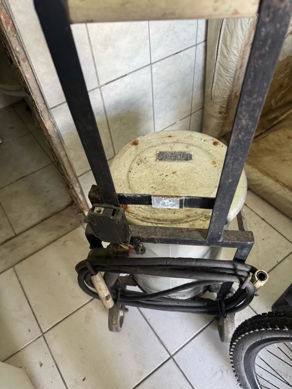 Equipamentos - Foto 2