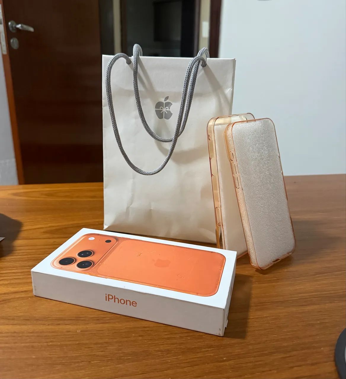 IPhone 17 Pro Max laranja 256gb - Foto 3