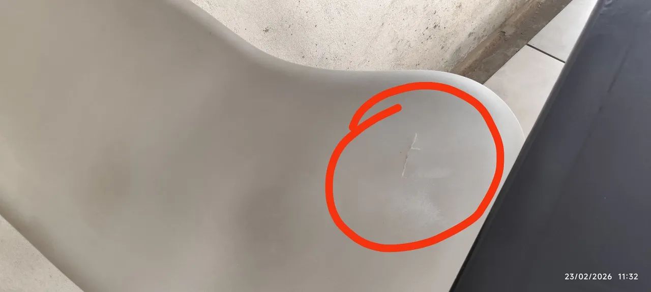 Vendo mesinha com banqueta  - Foto 5