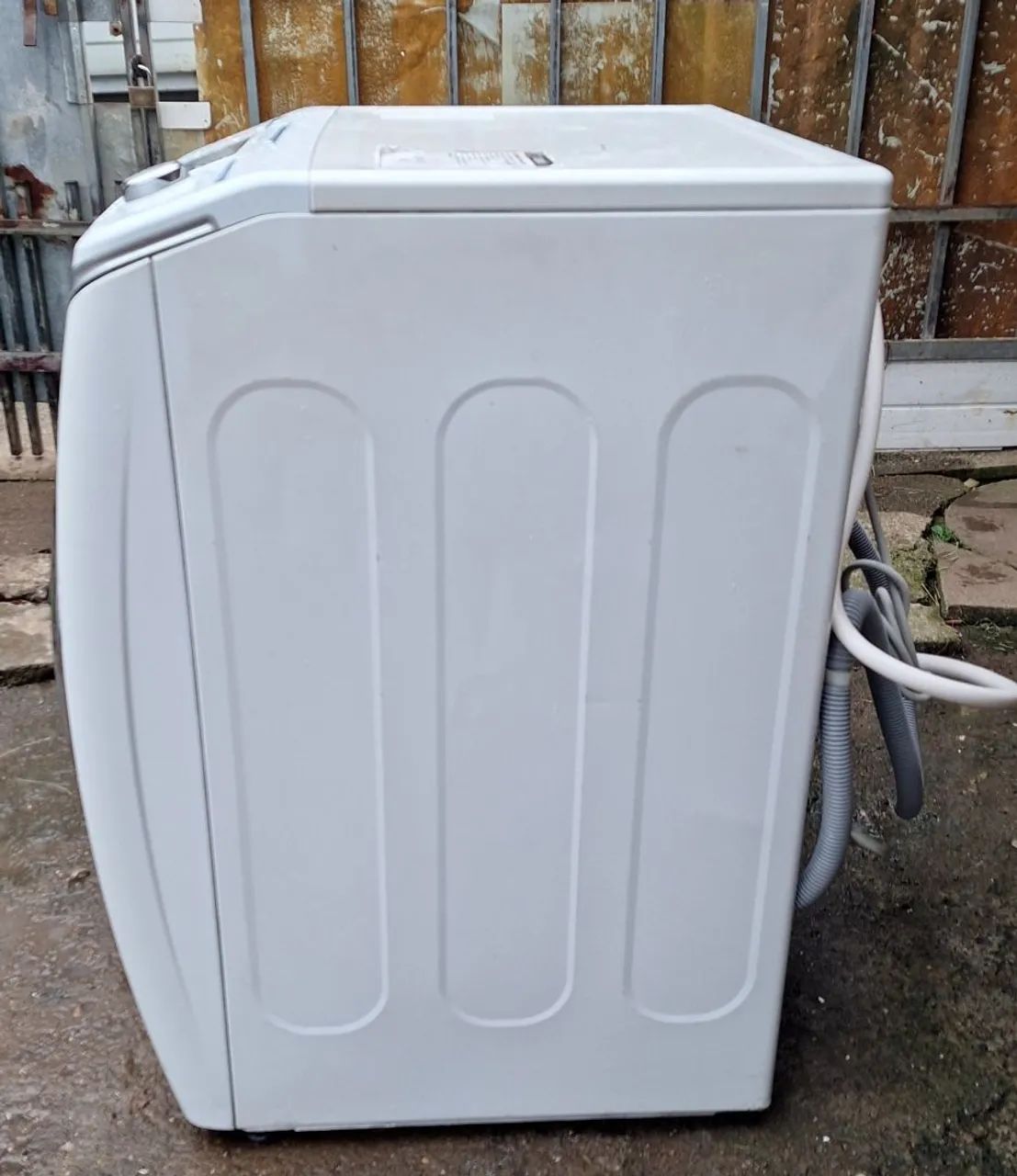 Lava e seca electrolux 9kg lsi09 127v p/ arrumar ou p/peças  - Foto 4