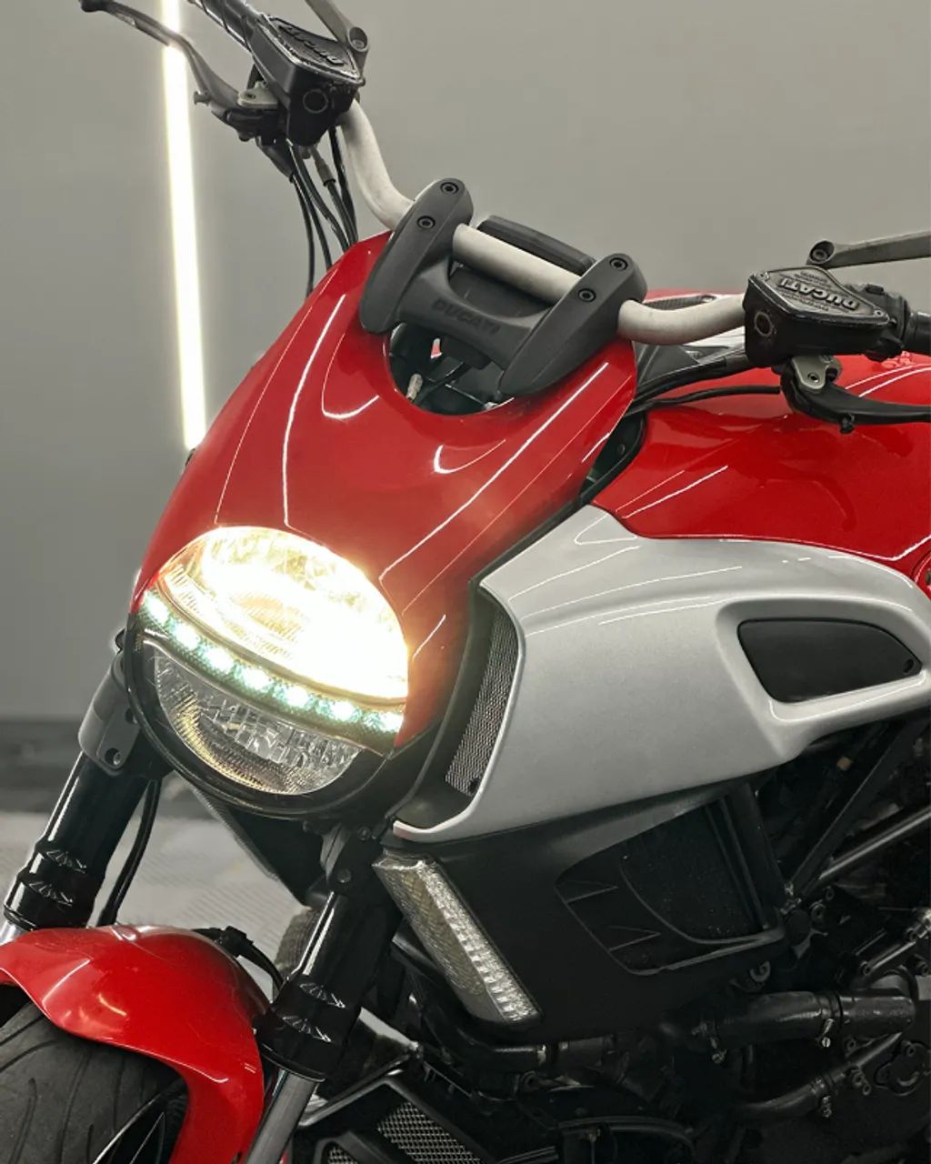 Ducati Diavel 2011 - Foto 3