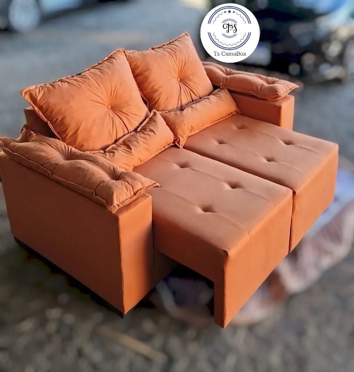 Sofá retrátil confortável e moderno 