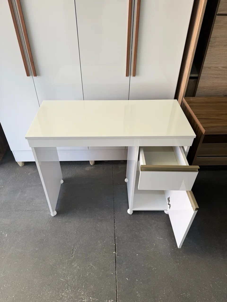 Escrivainha 90cm - entrego hoje  - Foto 2