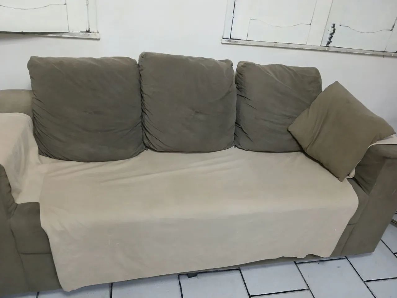 Vendo sofá 3 e 2 lugares! 65566183860483120