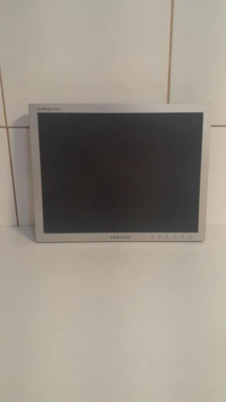  Monitor Samsung SyncMaster 540N