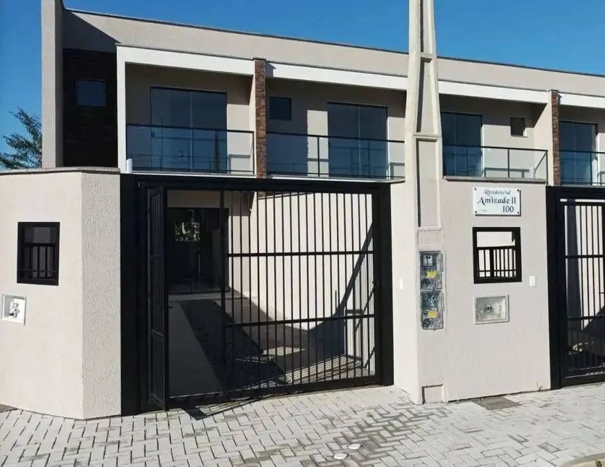 CASA GEMINADA NO BAIRRO AMIZADE