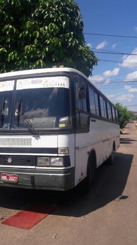 Vendo um ônibus Mercedes Benz motor 3.5 turbinado - Foto 6
