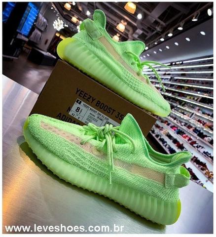 Tenis Adidas Yeezy Refletivo
