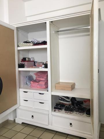 Guarda roupa de Madeira Maciça - Foto 2