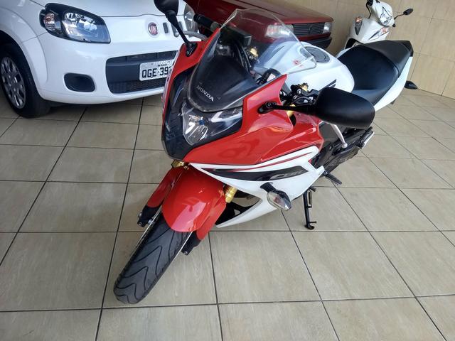 CBR 600F 2012/2012 com 46km, troco em Golf ou carro de maior valor - Foto 5