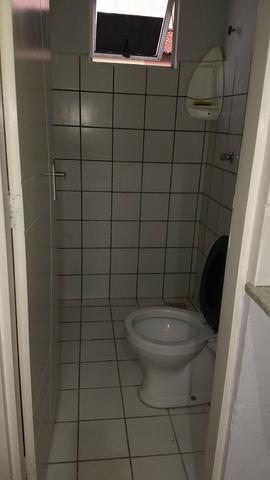 Ap condomínio dos lírios - Foto 17