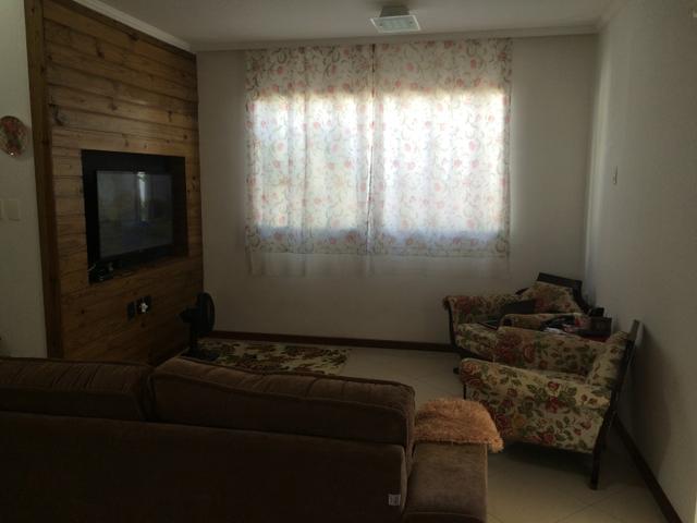 Excelente Casa a 1 km Da PARALELA - Foto 2