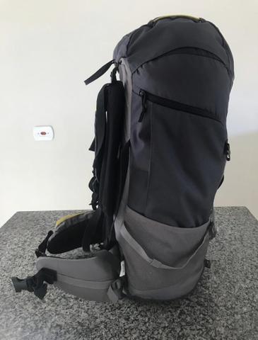 Mochila Quechua 70L - Foto 2
