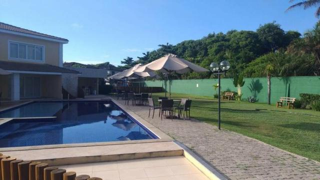 Casa em condomínio fechado 4/4 quatro quartos 222 m2 500 m2 de terreno Jaguaribe
