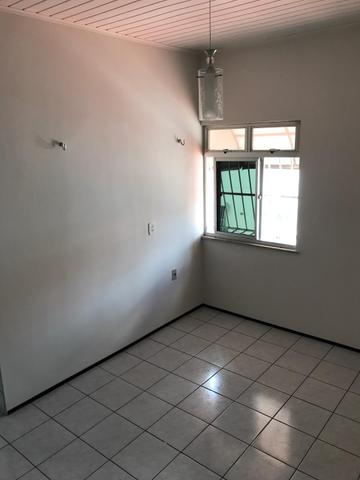 Alugo apartamento