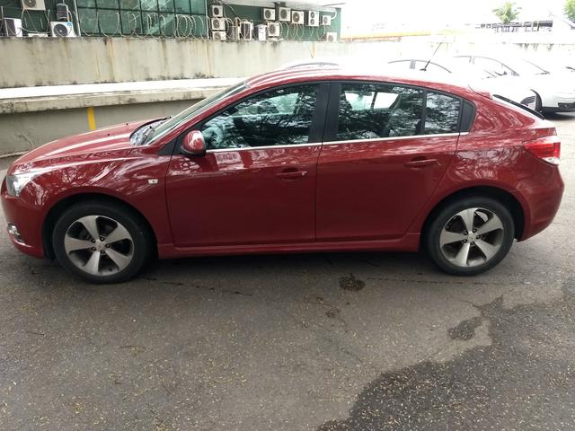 Chevrolet cruze lt 1.8 hatch 2013 automático