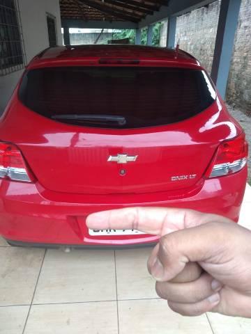 Onix LT modelo 2015 com my link - Foto 2