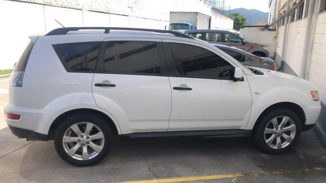 Mitsubishi Outlander 2.0 Automático 2013 - muito nova - todas as revisões feitas na Mit - Foto 3