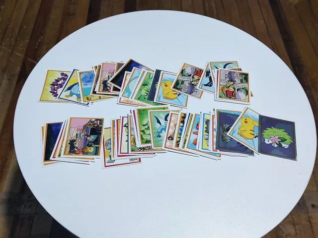 Lote de figurinhas Pokémon editora online - Foto 2