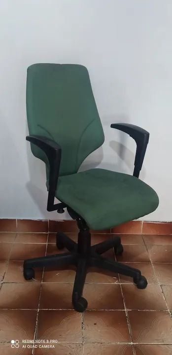 Cadeira Giroflex reclinável