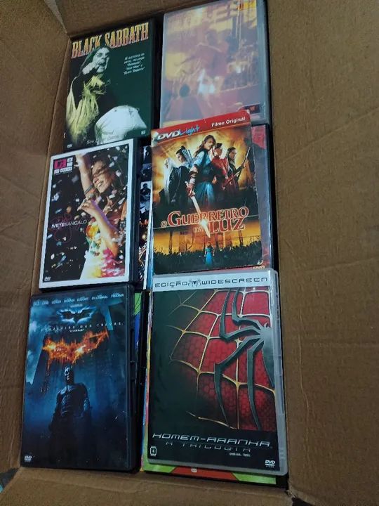 Lote com Aprox 1400 dvds originais vários gêneros  - Foto 5