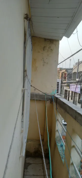 Casa na Rua Nova contendo 2/4, preço de ocasião