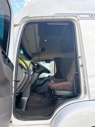 Volkswagen Constellation 25.420, 2016, v-tronic, 8x2 no chassis em bom estado - Foto 9