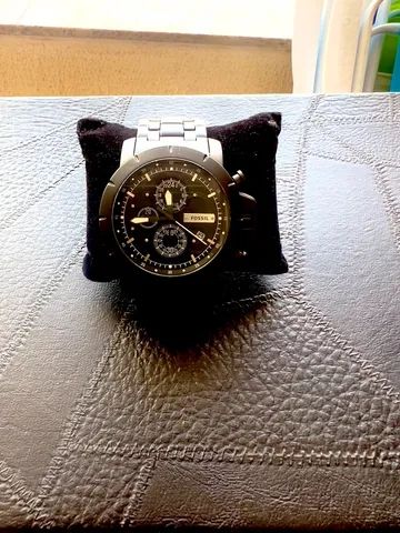Vendo relógios.