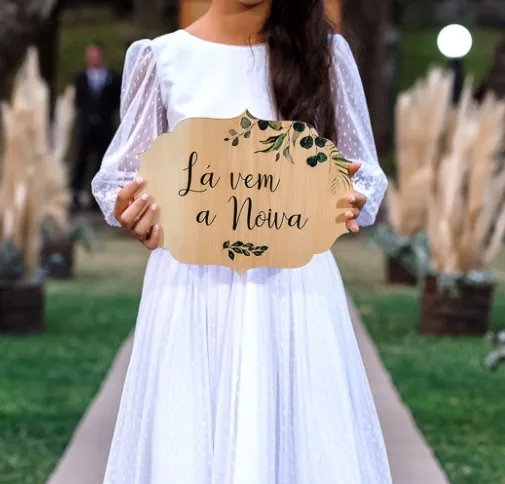 Placa lá vem a noiva