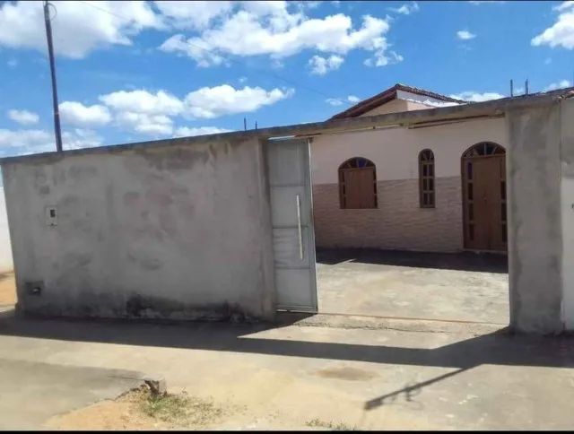 Vendo casa na estrutural
