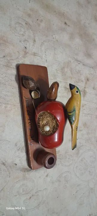Decoração de madeira com pássaro e ovo - Foto 2
