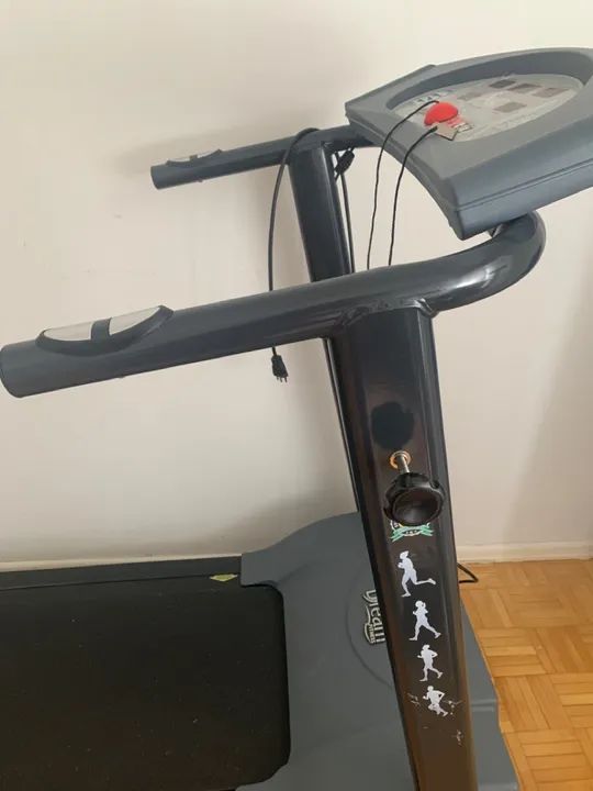 Esteira Elétrica Dream Fitness Bivolt - Foto 3