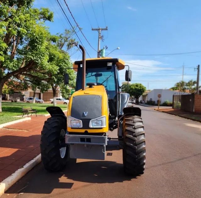 Trator Valtra BM 125i Ano 2013 - Foto 4