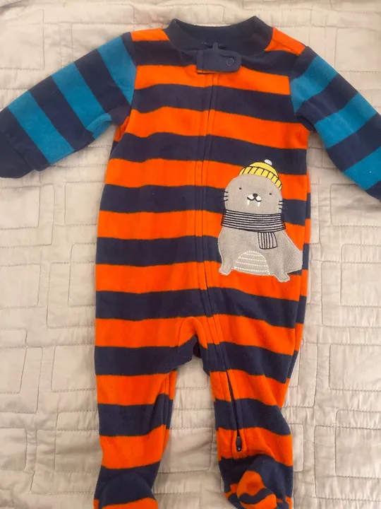 Macacão fleece , tamanho 3 meses , Marca Carters