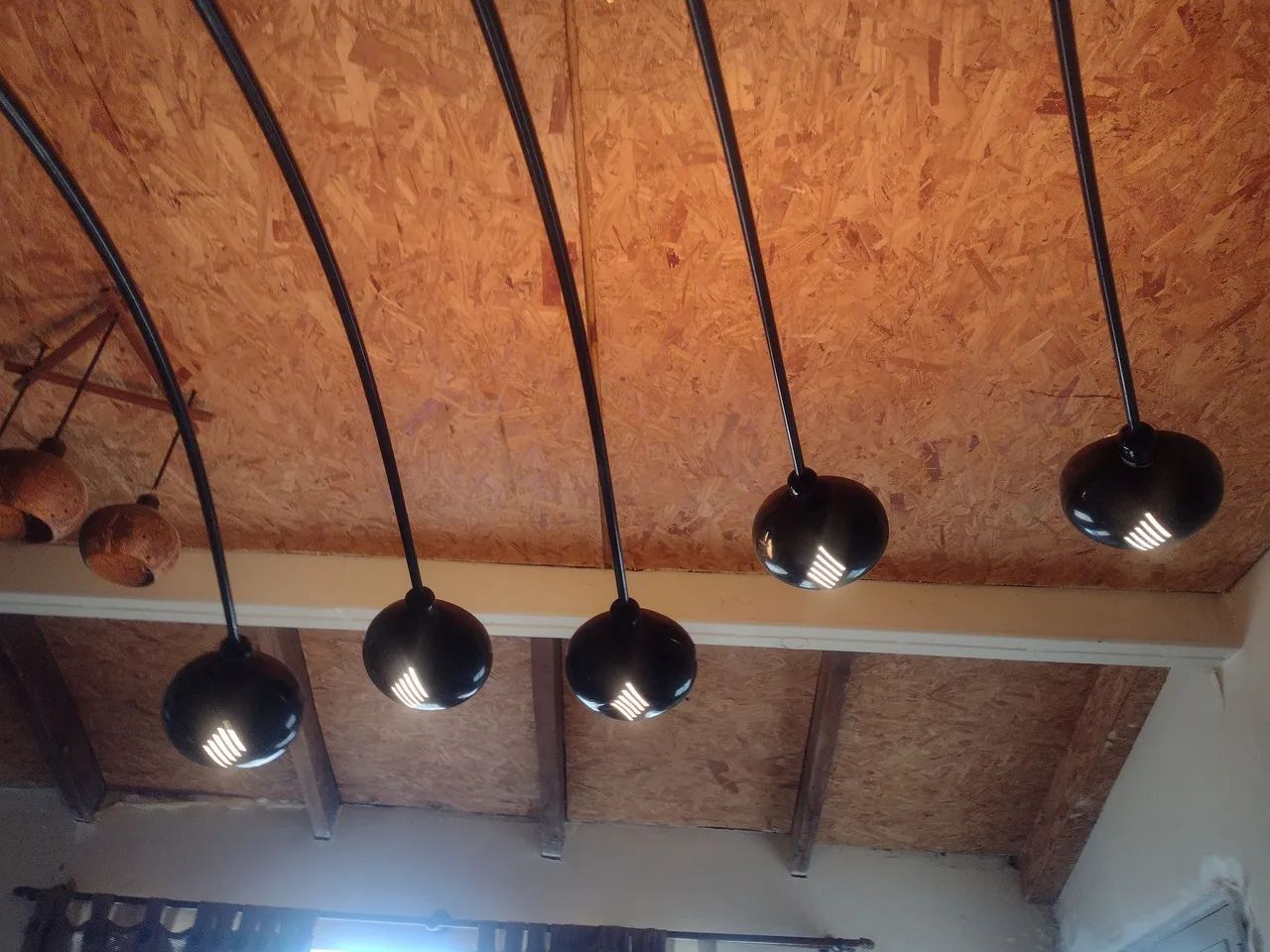 Luminária de luxo importada com 3 ou 4 combinações de iluminação! - Foto 3