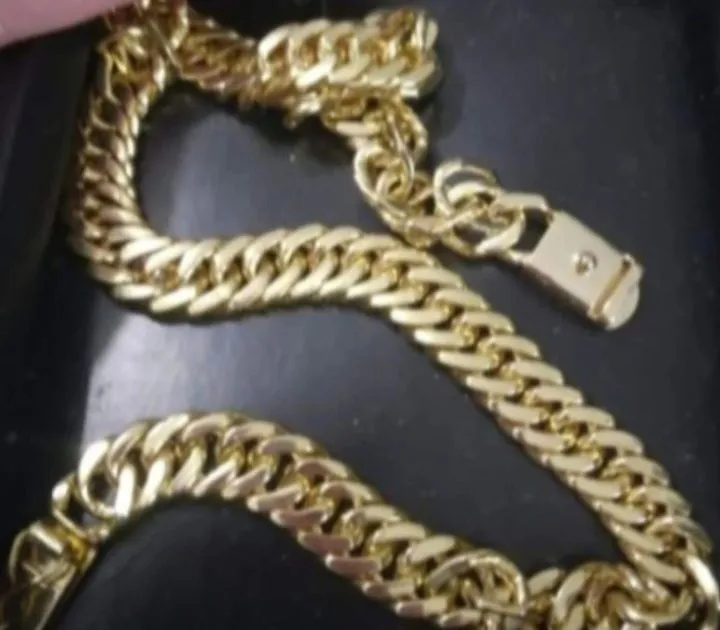 Corrente Dourada folhada a ouro 18k grossa 50cm nova 100 *