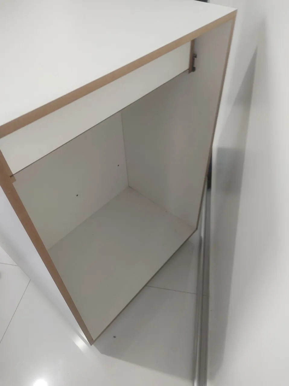 Armário de cozinha branco