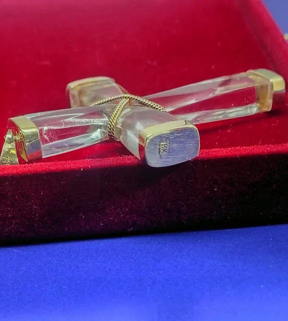 Pingente Ouro 18 Kilates 51 x 37 mm Peso 11.95 Gramas - Foto 4