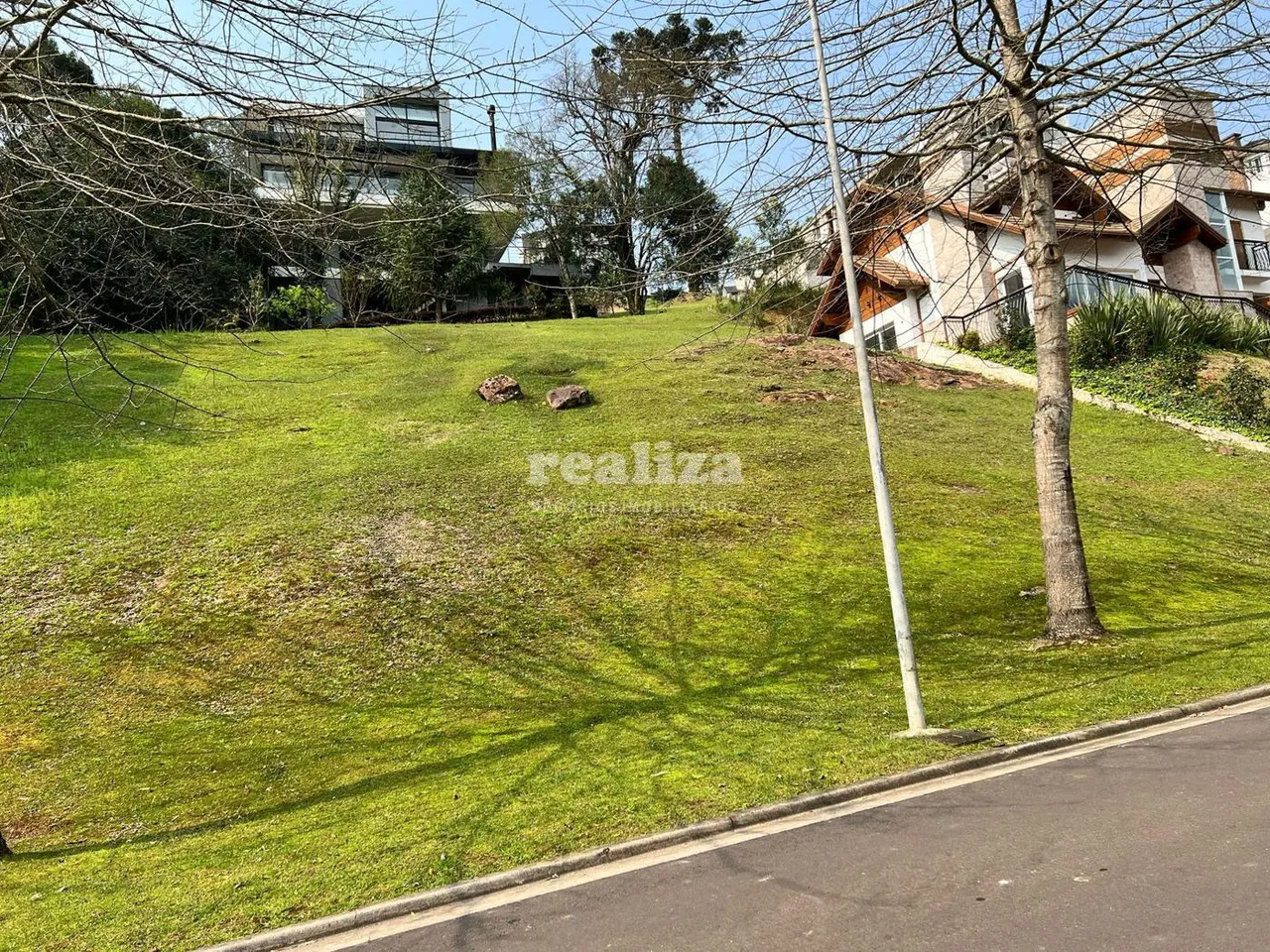 TERRENO NO ALPHAVILLE EM GRAMADO