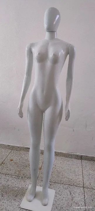 Manequim Feminino Branco
