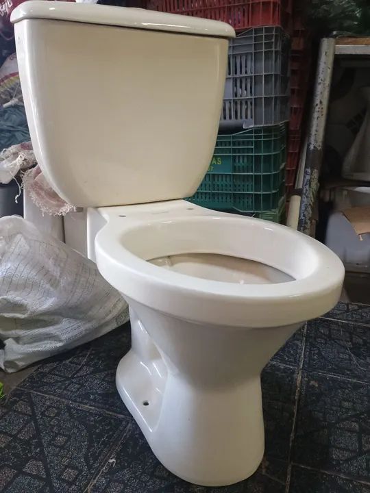 Vaso acoplado bege muito lindo borda larga
