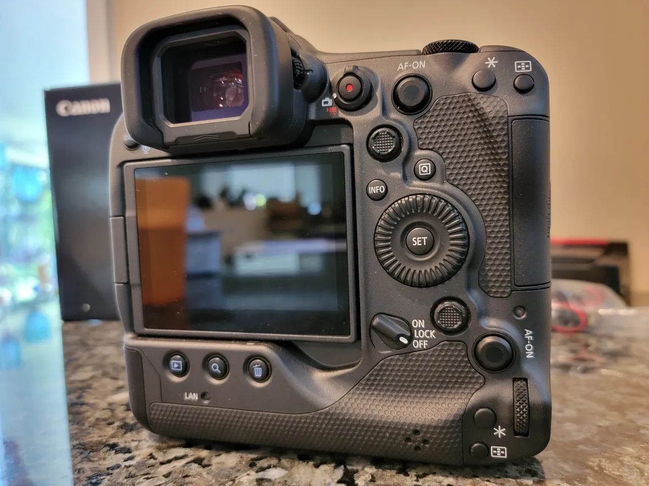 Canon EOS R3 - Câmera Mirrorless Full-Frame Nova - Foto 3