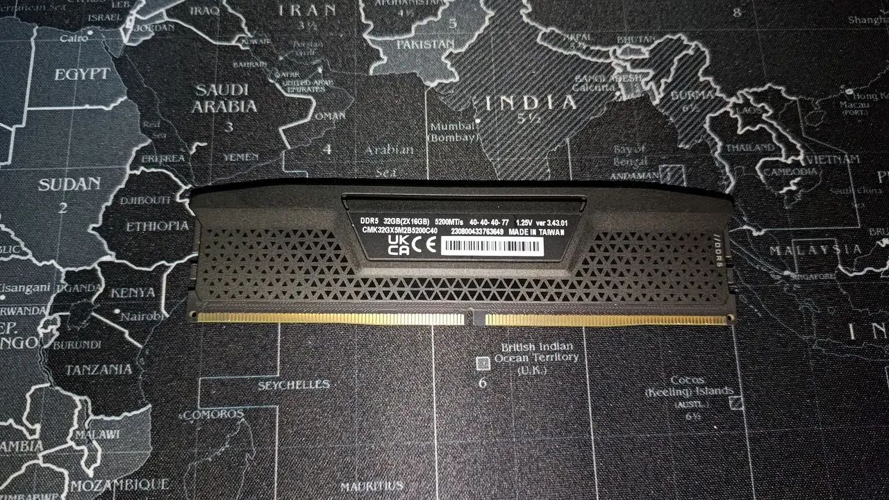 Memória RAM Corsair Vengeance DDR5 16GB 5200MHz CL 40 - Foto 2