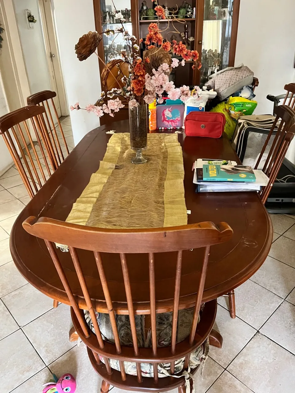 Mesa de Jantar de Madeira com 6 Cadeiras